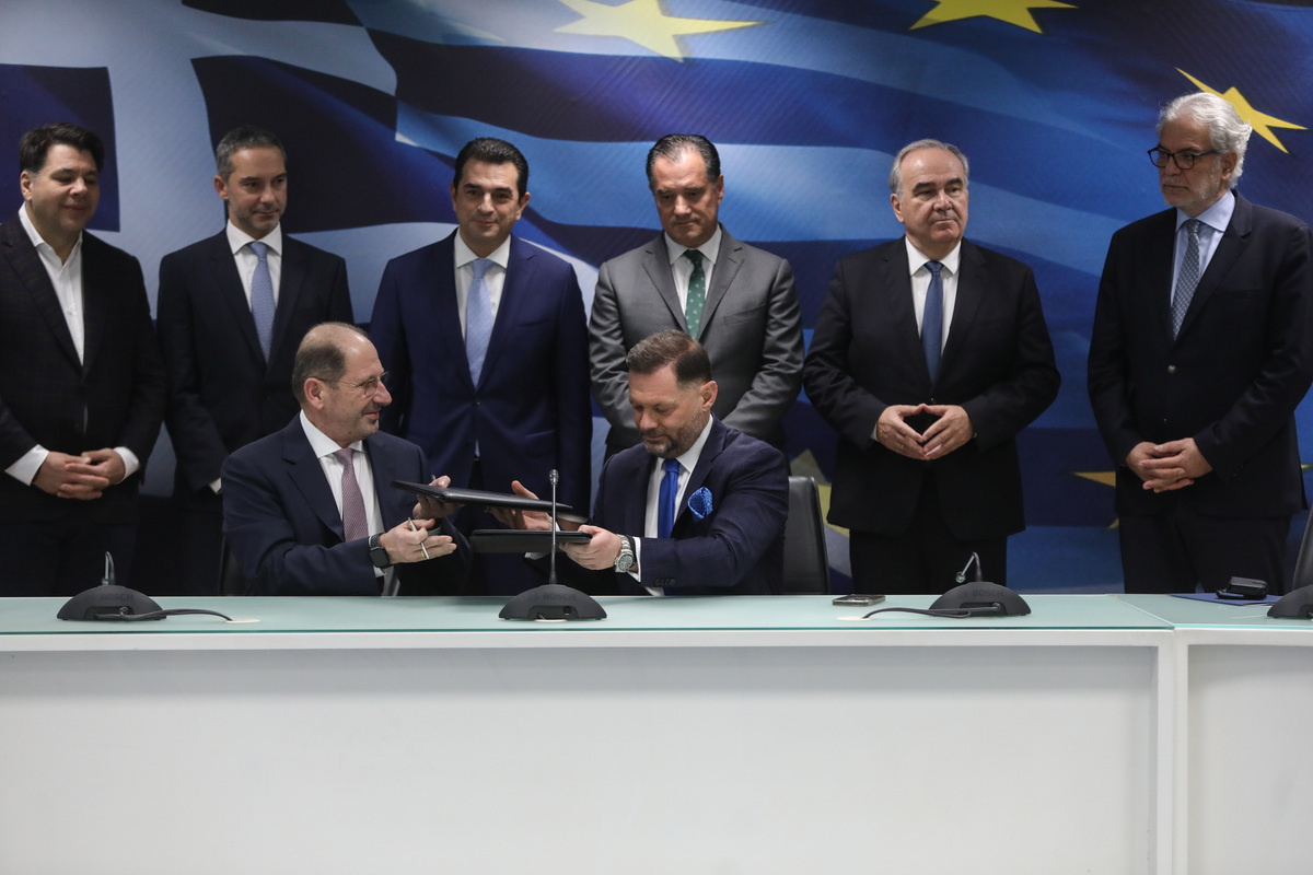 Μνημόνιο συνεργασίας ύψους 1 δισ. ευρώ υπέγραψαν Attica Group και ΟΝΕΧ