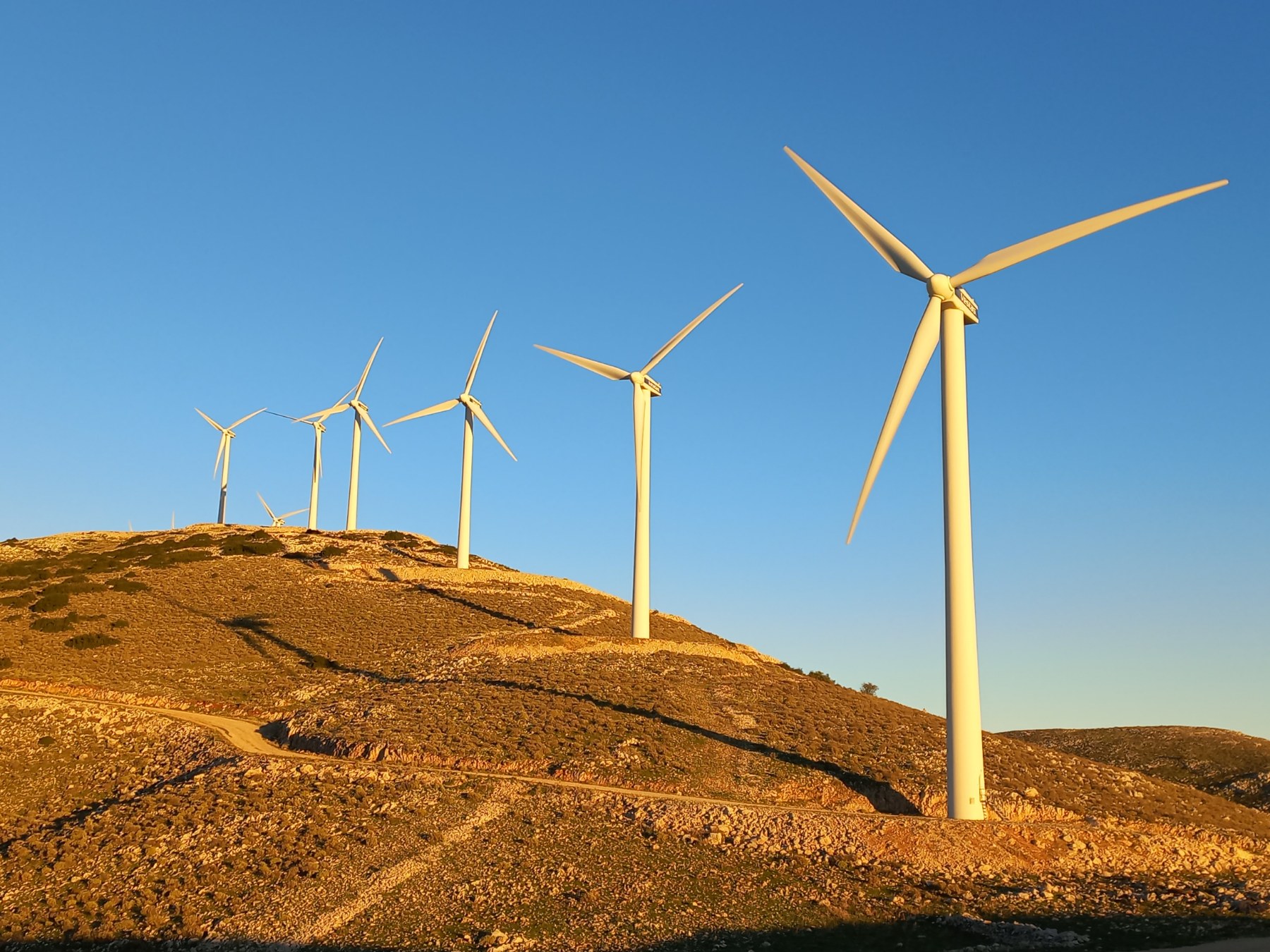 Ολοκληρώθηκε η πώληση του 50% της Enel Green Power Hellas στη Macquarie Asset Management
