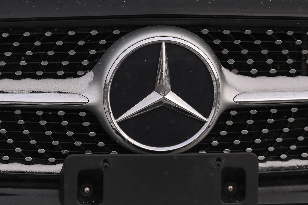 Συνομιλώντας με το… αυτοκίνητό σας – Η Mercedes λανσάρει τον φωνητικό βοηθό «Dialogue Ρartner»