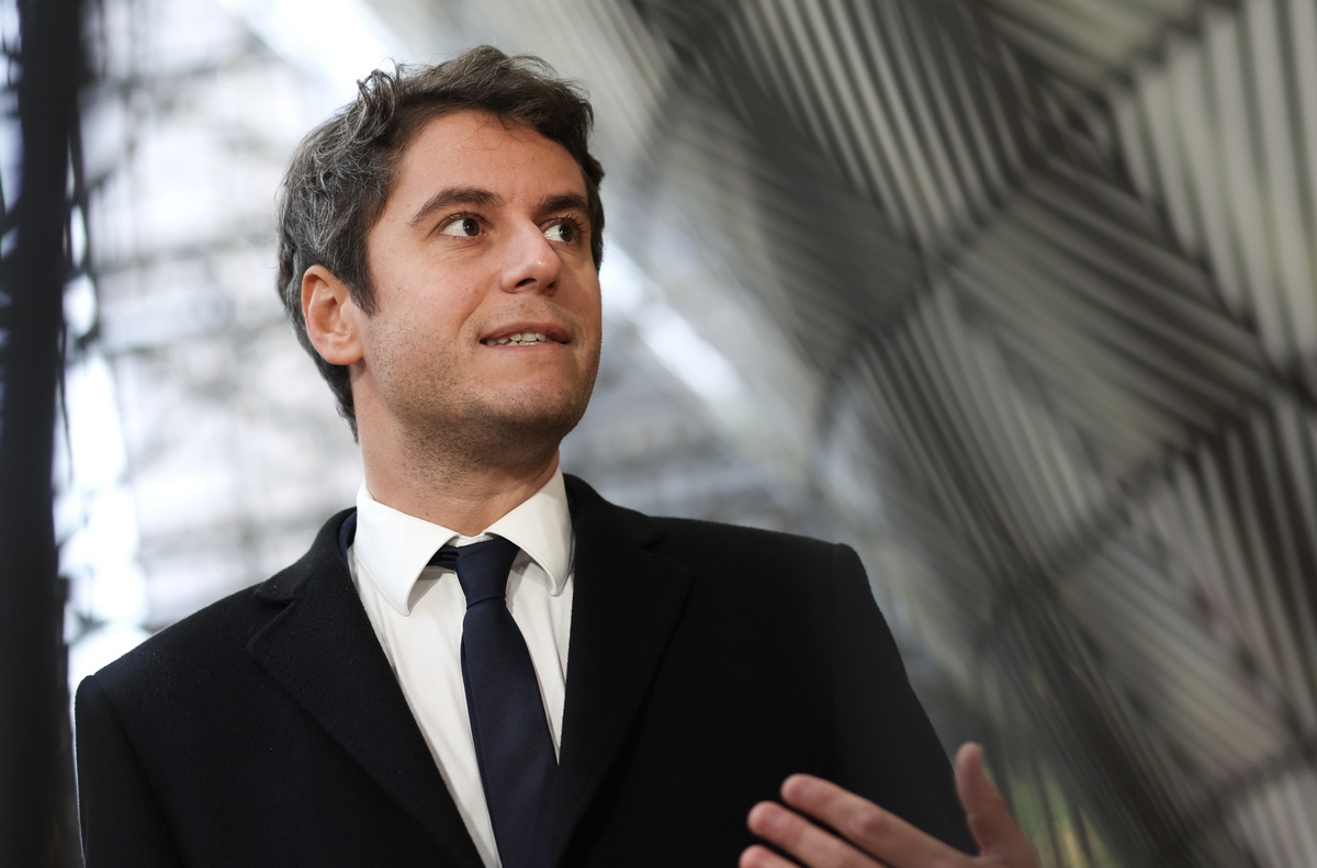 Ο Μακρόν διαλέγει έναν 34χρονο για τον νεαρότερο πρωθυπουργό στην ιστορία της Γαλλίας