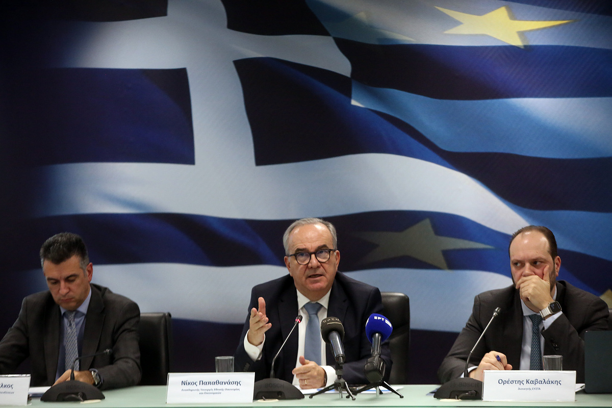 Παπαθανάσης: Η Ελλάδα έχει λάβει σχεδόν 15 δισ. ευρώ από το Ταμείο Ανάκαμψης