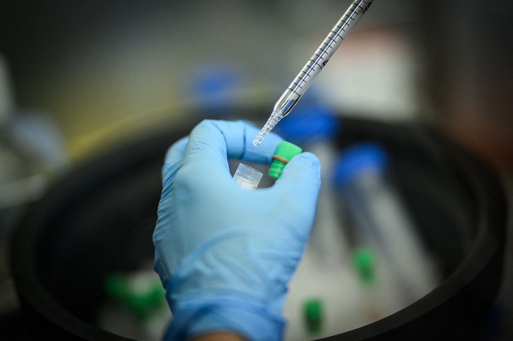 Καρκίνος: Ελπίδες γεννά πρωτοποριακό εμβόλιο mRNA – Θα το λάβουν ασθενείς στο Ηνωμένο Βασίλειο
