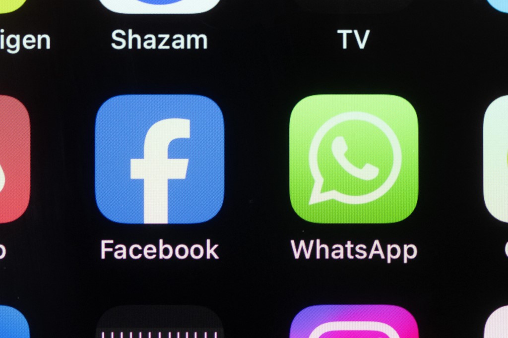 10 χρόνια από την εξαγορά του WhatsApp από το Facebook – Τι έχει αλλάξει