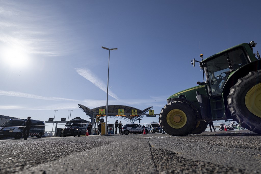 Συνεχίζεται το ευρωπαϊκό «μασάζ» στους αγρότες: Εγκρίθηκε κανονισμός για μερική εξαίρεση από τον κανόνα της αγρανάπαυσης