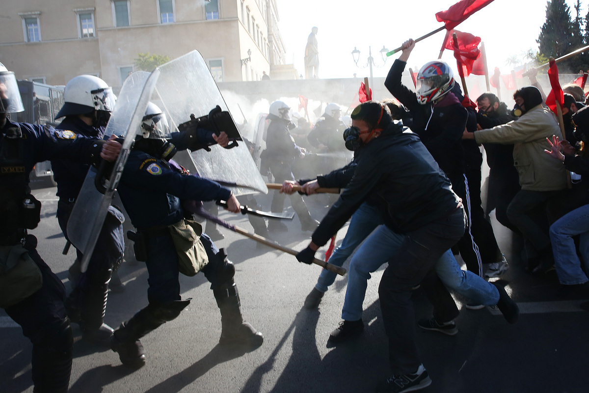 Μικρή ένταση στο συλλαλητήριο των φοιτητών στην Αθήνα – 6 προσαγωγές