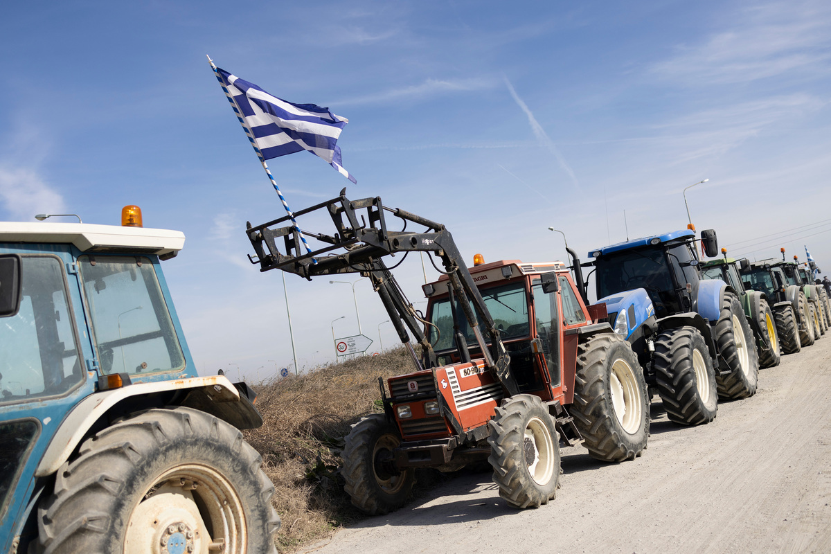 Αγρότες: Αποφασίζουν επί των προτάσεων Μητσοτάκη – Προς κλιμάκωση των κινητοποιήσεων