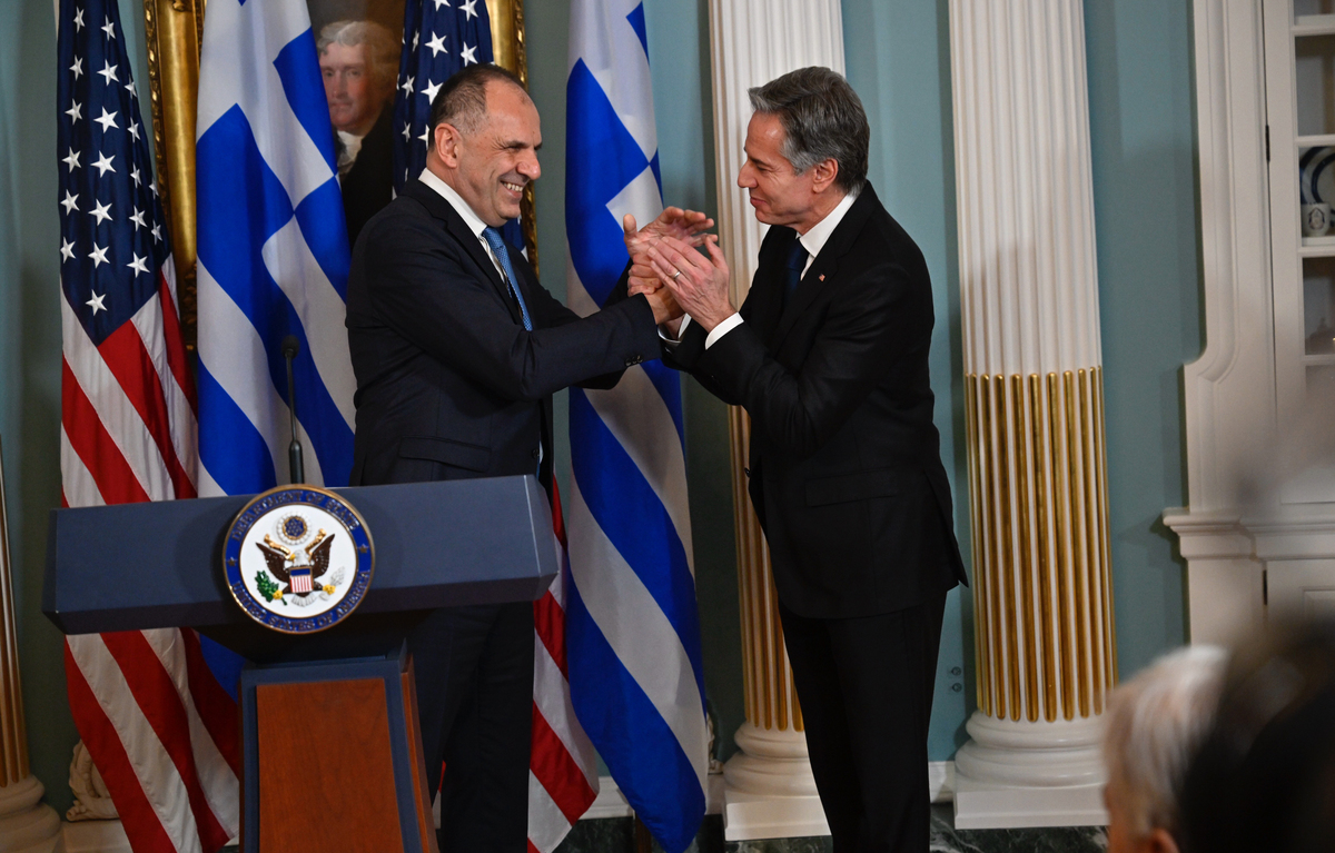 ΗΠΑ και Ελλάδα ενισχύουν τις στρατηγικές τους σχέσεις