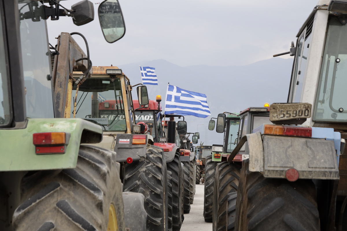 Σε «πολιορκία» το κέντρο της Αθήνας την Τρίτη – Τα μέτρα για την κάθοδο των αγροτών