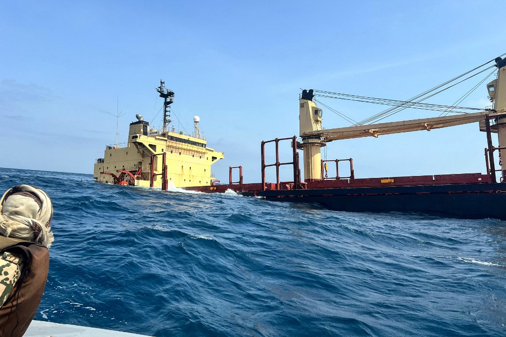 Ερυθρά Θάλασσα: Βυθίστηκε το φορτηγό πλοίο βρετανικών συμφερόντων που είχε χτυπηθεί από τους Χούθι