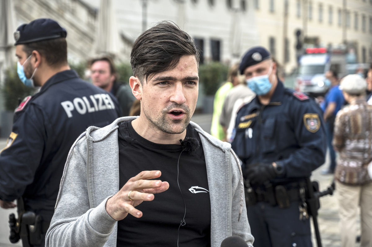 Γιατί η Γερμανία απαγορεύει την είσοδο στον Αυστριακό ακροδεξιό Μάρτιν Ζέλνερ