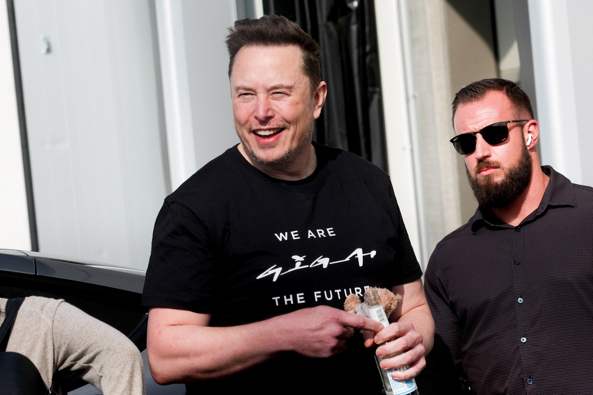 Η μεγάλη υποχώρηση του Έλον Μασκ για το καλό της Tesla