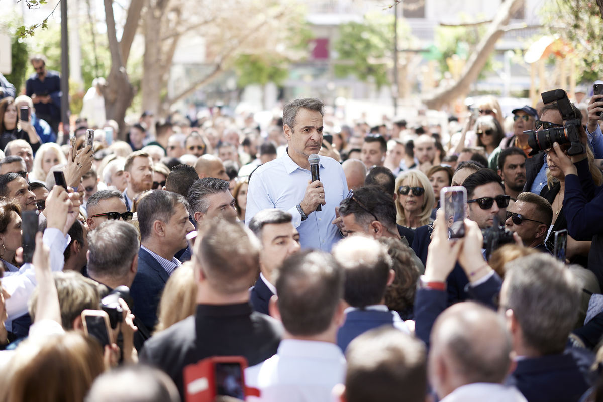 Μητσοτάκης: Εσείς μας εκλέγετε και σε εσάς λογοδοτούμε