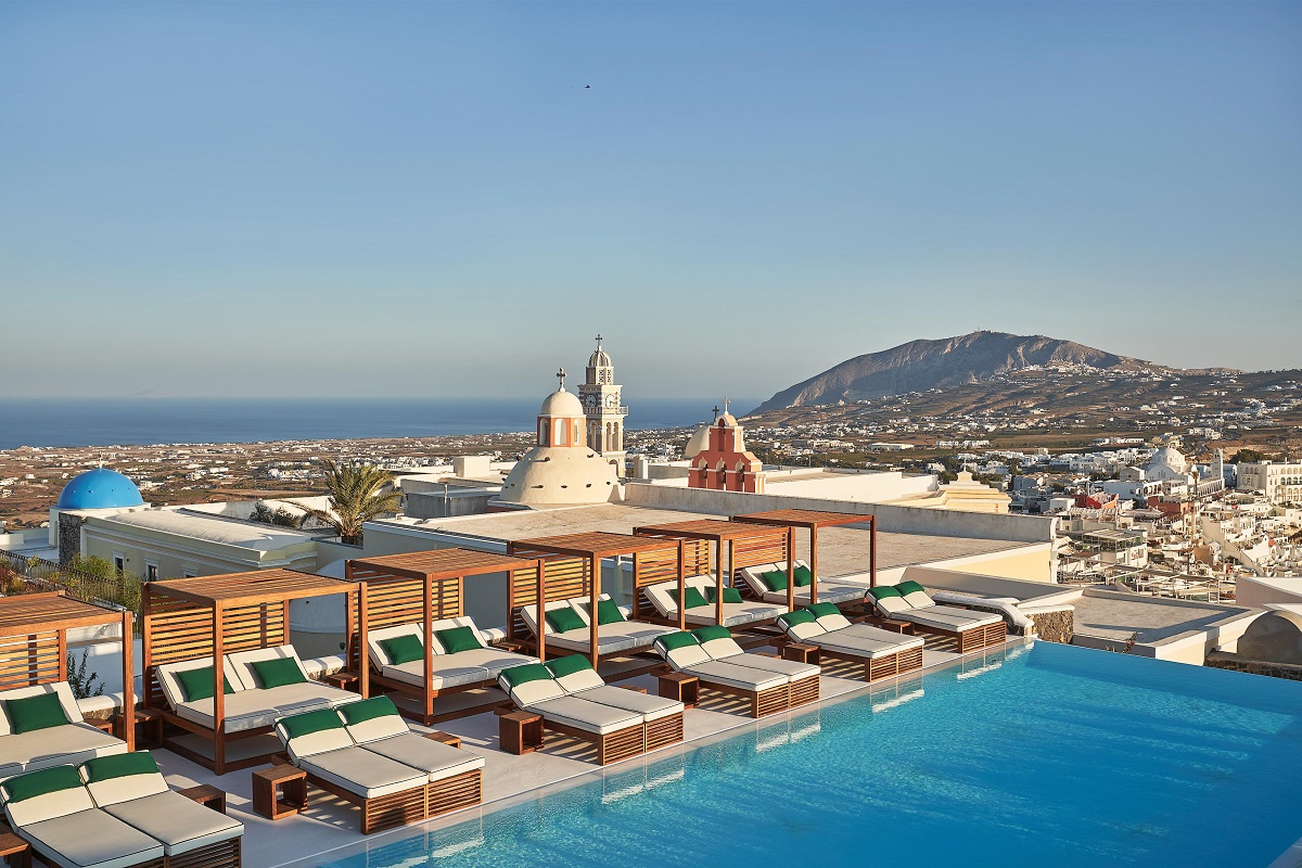 World Travel Awards 2024: Το Katikies Garden ξεχώρισε ως το Κορυφαίο All-Suite Hotel της Ελλάδας