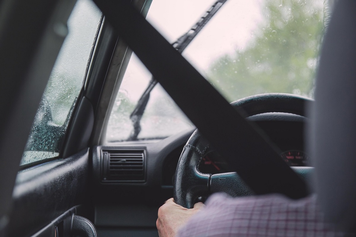 Αυτοκίνητα: Τι είναι το σύστημα εντοπισμού υπνηλίας του οδηγού που καθίσταται υποχρεωτικό από τον Ιούλιο