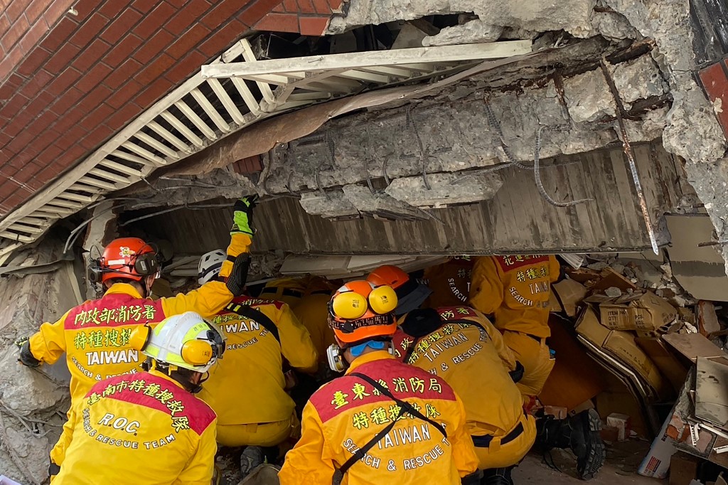 Ταϊβάν: Μακραίνει ο κατάλογος των νεκρών από τον σεισμό – Περισσότεροι από 800 οι τραυματίες