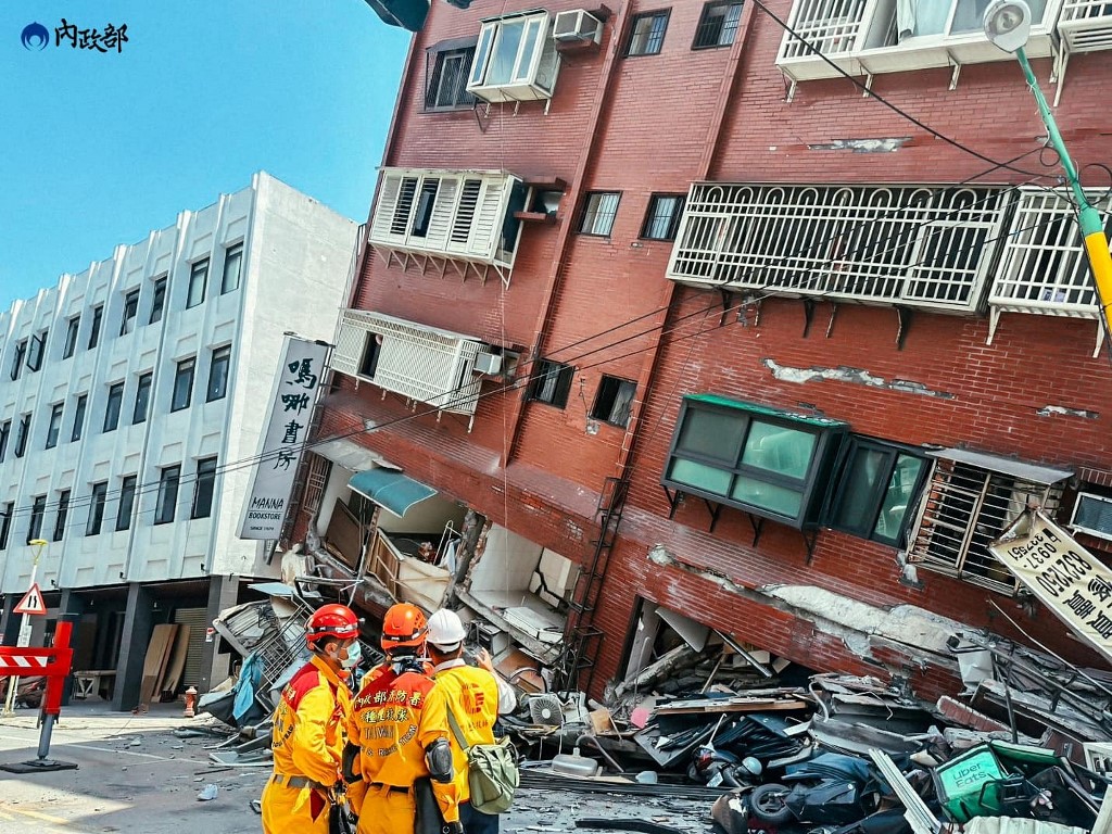 Ταϊβάν – Φονικός σεισμός 7,4 βαθμών: Αγωνία για τους εγκλωβισμένους – Πάνω από 1.000 οι τραυματίες
