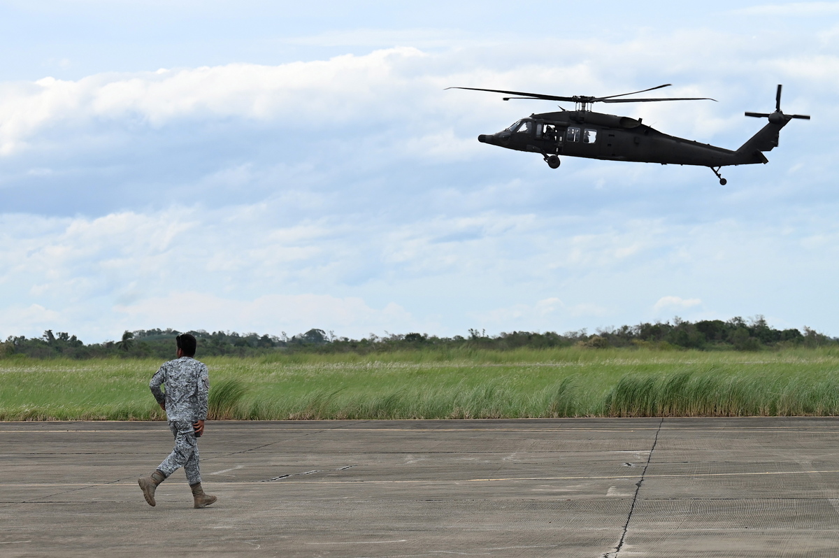 Έπεσαν οι υπογραφές για την απόκτηση των Black Hawk