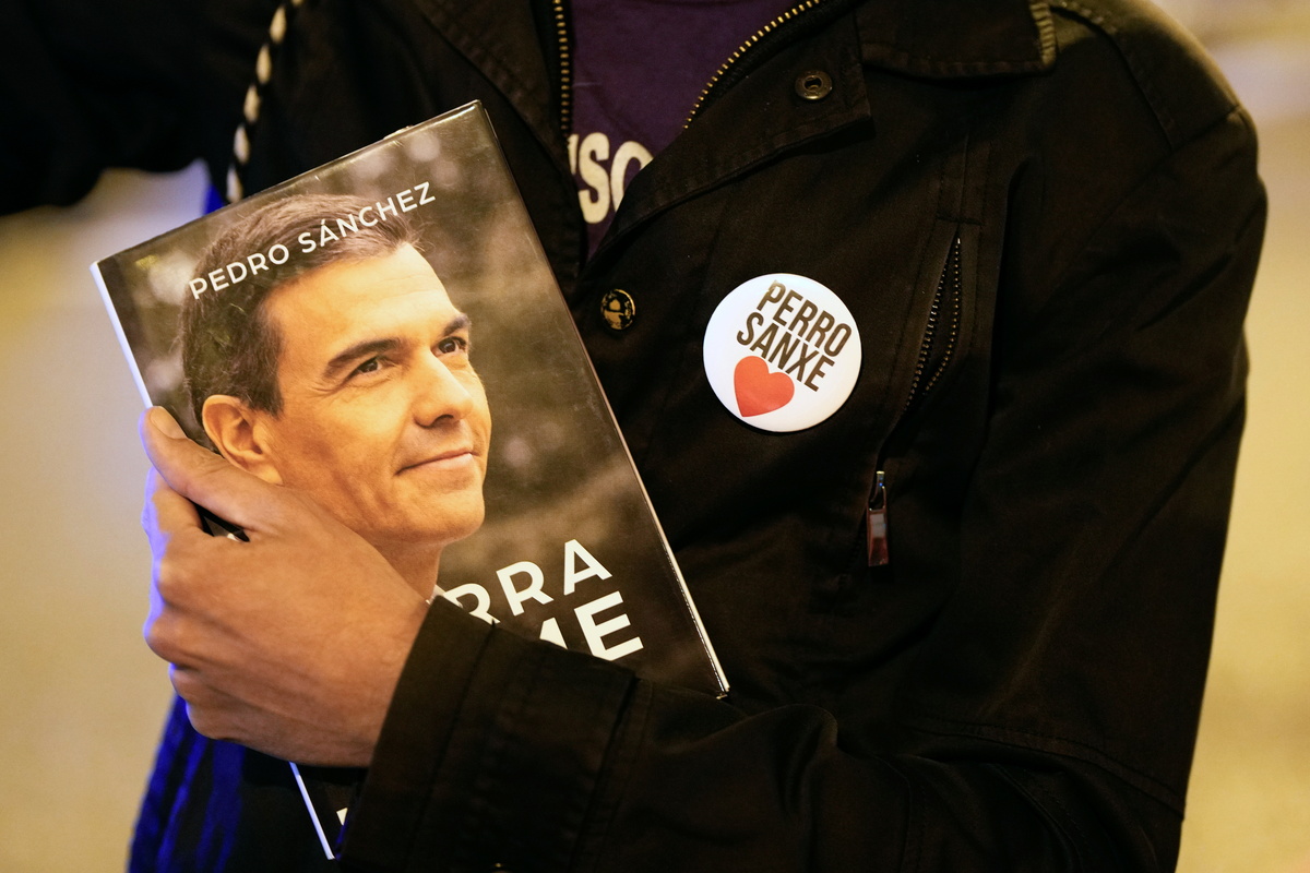 Ισπανία: Παρά την έντονη φημολογία, δεν παραιτείται ο Πέδρο Σάντσεθ