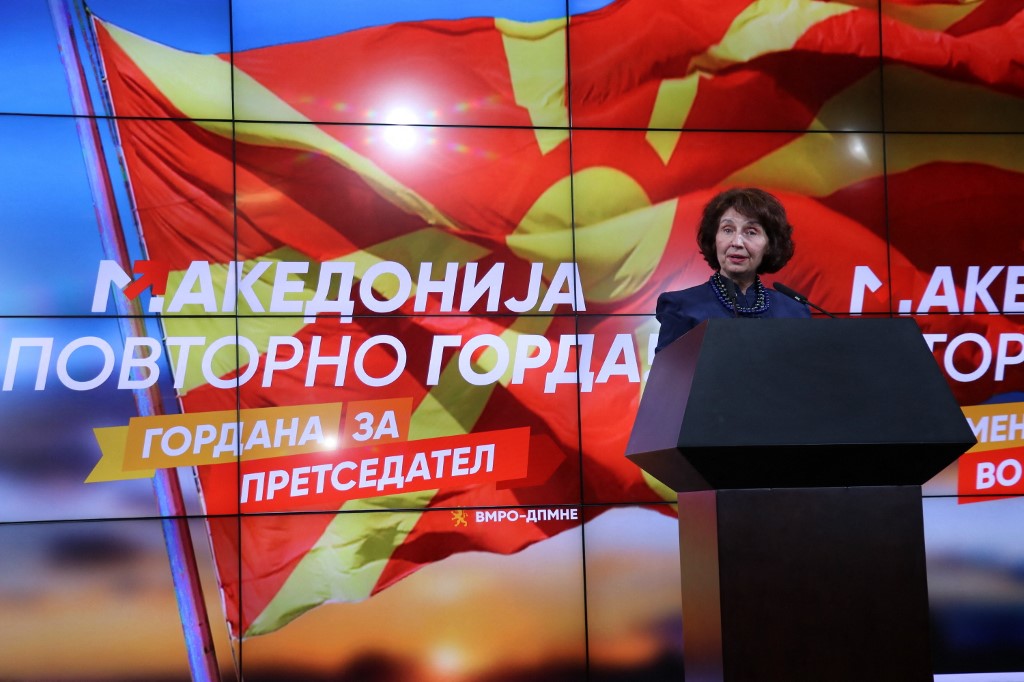 Επιστροφή της δεξιάς στη Βόρεια Μακεδονία: Συντριπτική νίκη του VMRO-DPMNE σε βουλευτικές και προεδρικές