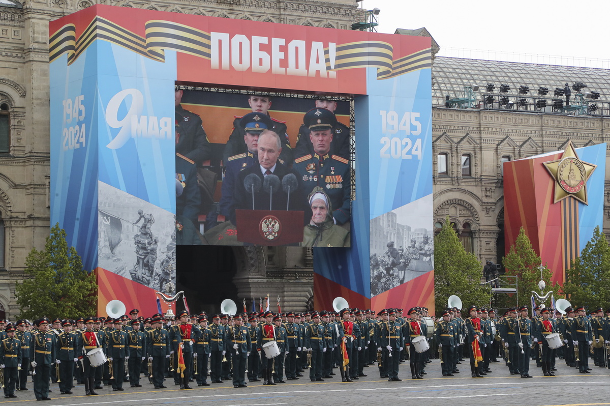Ρωσία: Στην παρέλαση της 9ης Μαΐου, ο Πούτιν προειδοποίησε τη Δύση για παγκόσμια σύγκρουση