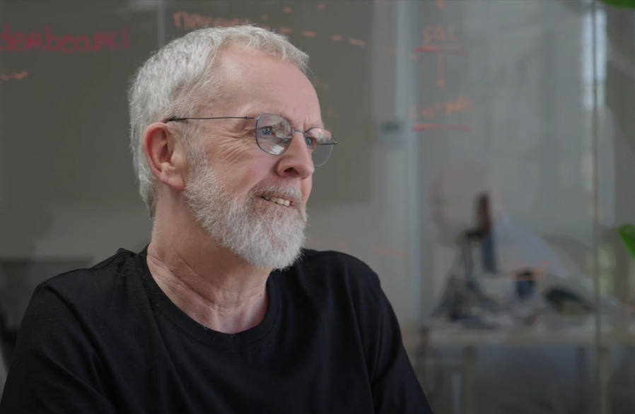 Ο Lars Rasmussen (Co-founder Google Maps) στο Business Monitor: Από τη ...