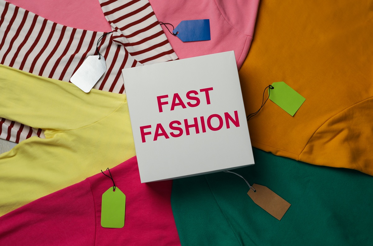 Shein, Zara, H&M: Η άνοδος της «γρήγορης μόδας» και οι κρυφές επιπτώσεις της