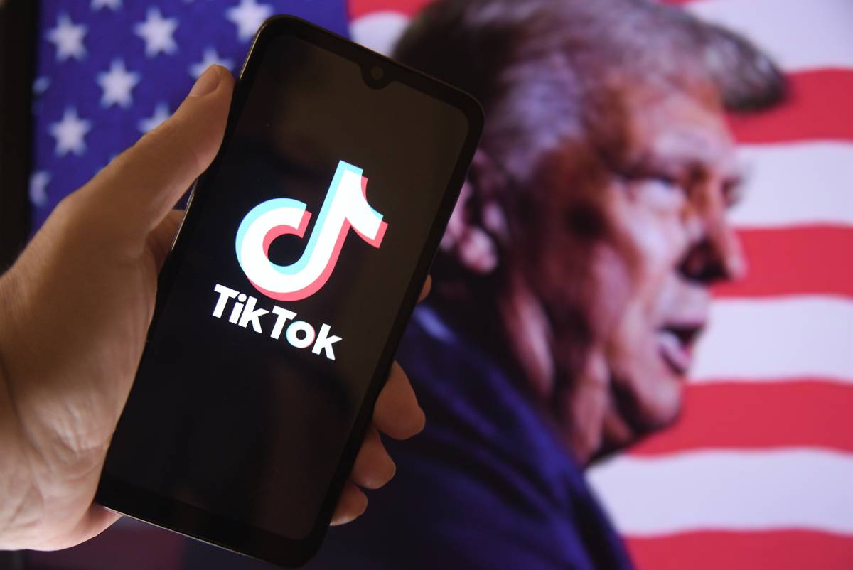 Το μέλλον του TikTok στις ΗΠΑ κρέμεται από μια κλωστή – Νέα παράταση από τον Τραμπ