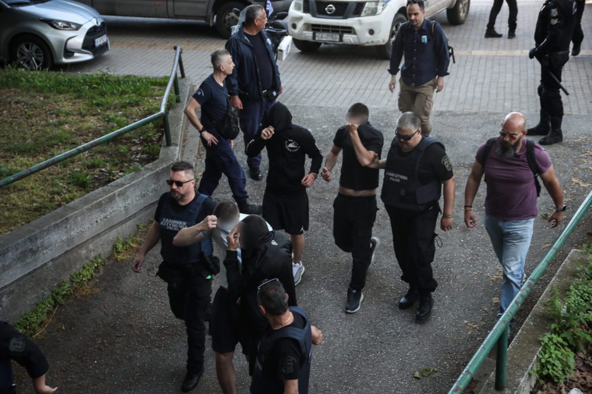 Ακροδεξιά βία με manual: Το modus operandi της εθνικιστικής οργάνωσης στη Θεσσαλονίκη