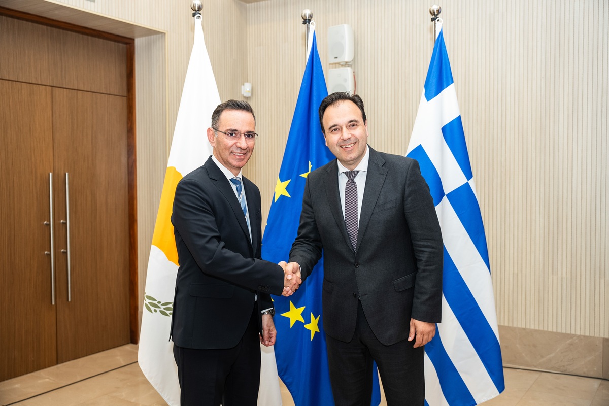 Κύπρος και Ελλάδα μαζί στην Ψηφιακή Εποχή – Σε εφαρμογή από σήμερα η διαλειτουργικότητα του “Gov.gr Wallet” και του “Ψηφιακού Πολίτη”