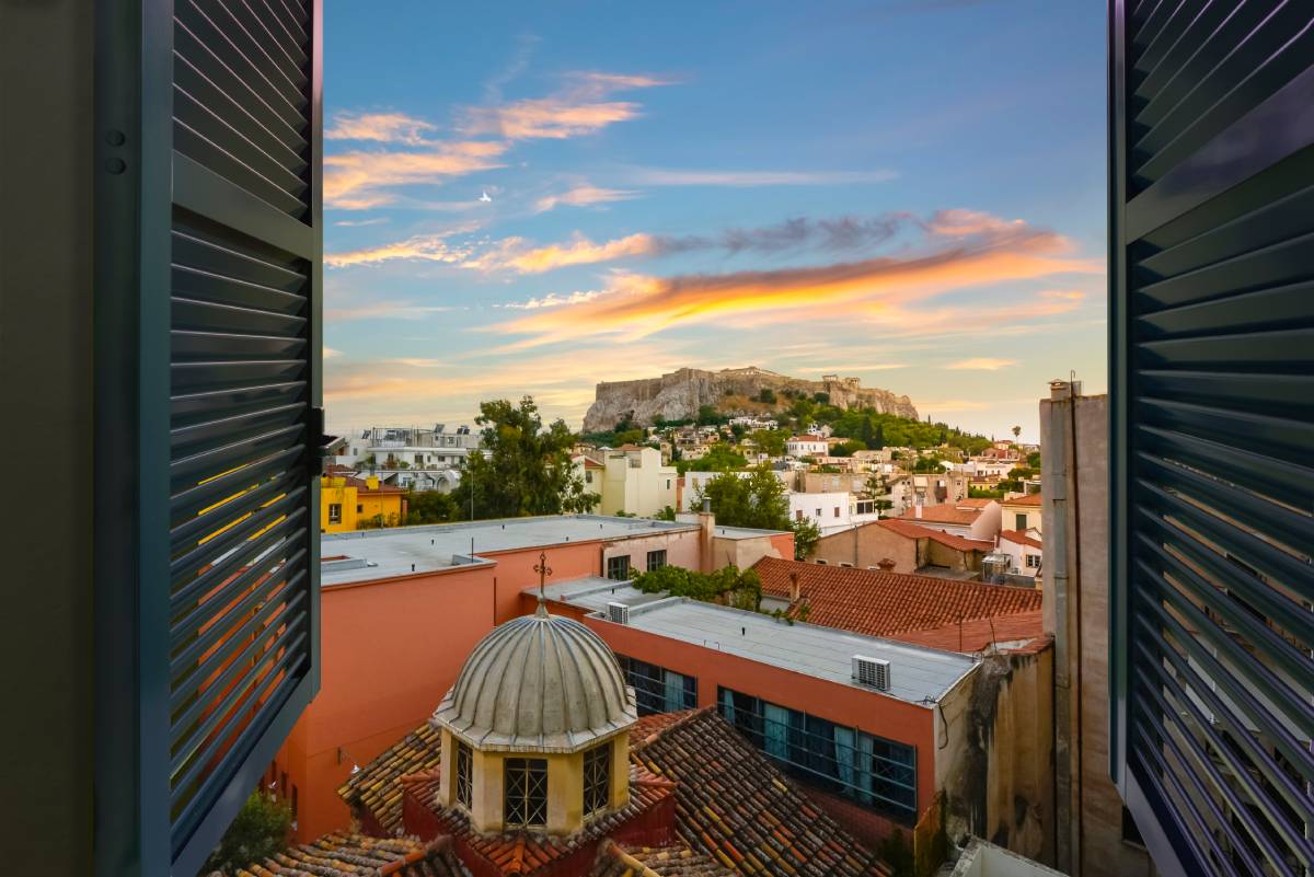 Πόσο αυξήθηκαν αφίξεις και διανυκτερεύσεις σε τουριστικά καταλύματα τον Μάρτιο