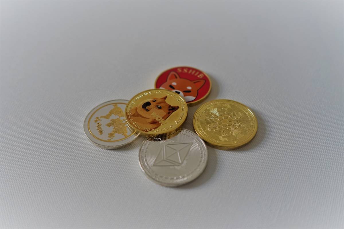 Ether και Dogecoin ηγούνται της ανόδου στην αγορά κρυπτονομισμάτων – Τι αναμένεται στο άμεσο μέλλον