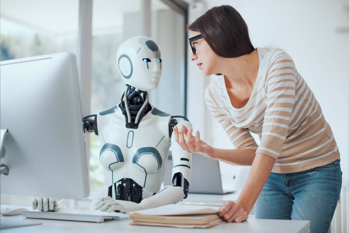 Τα skills του 2030: Ό,τι δεν κάνει η τεχνητή νοημοσύνη, θα το κάνει ο άνθρωπος