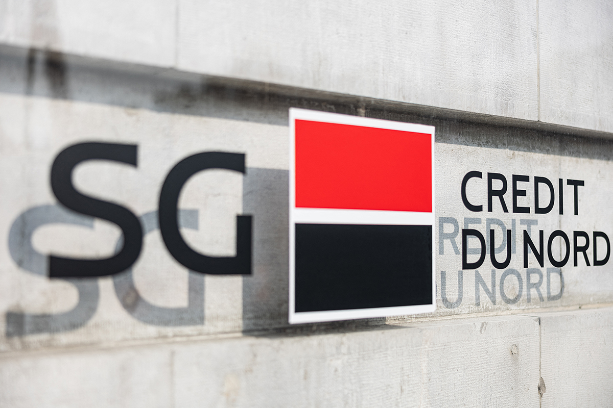 Societe Generale: Η Ελλάδα στο μικροσκόπιο των επενδυτών – Στροφή στο ελληνικό χρέος