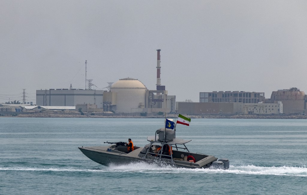 Shell: Προειδοποιεί για ενεργειακό σοκ σε περίπτωση αποκλεισμού των Στενών του Ορμούζ