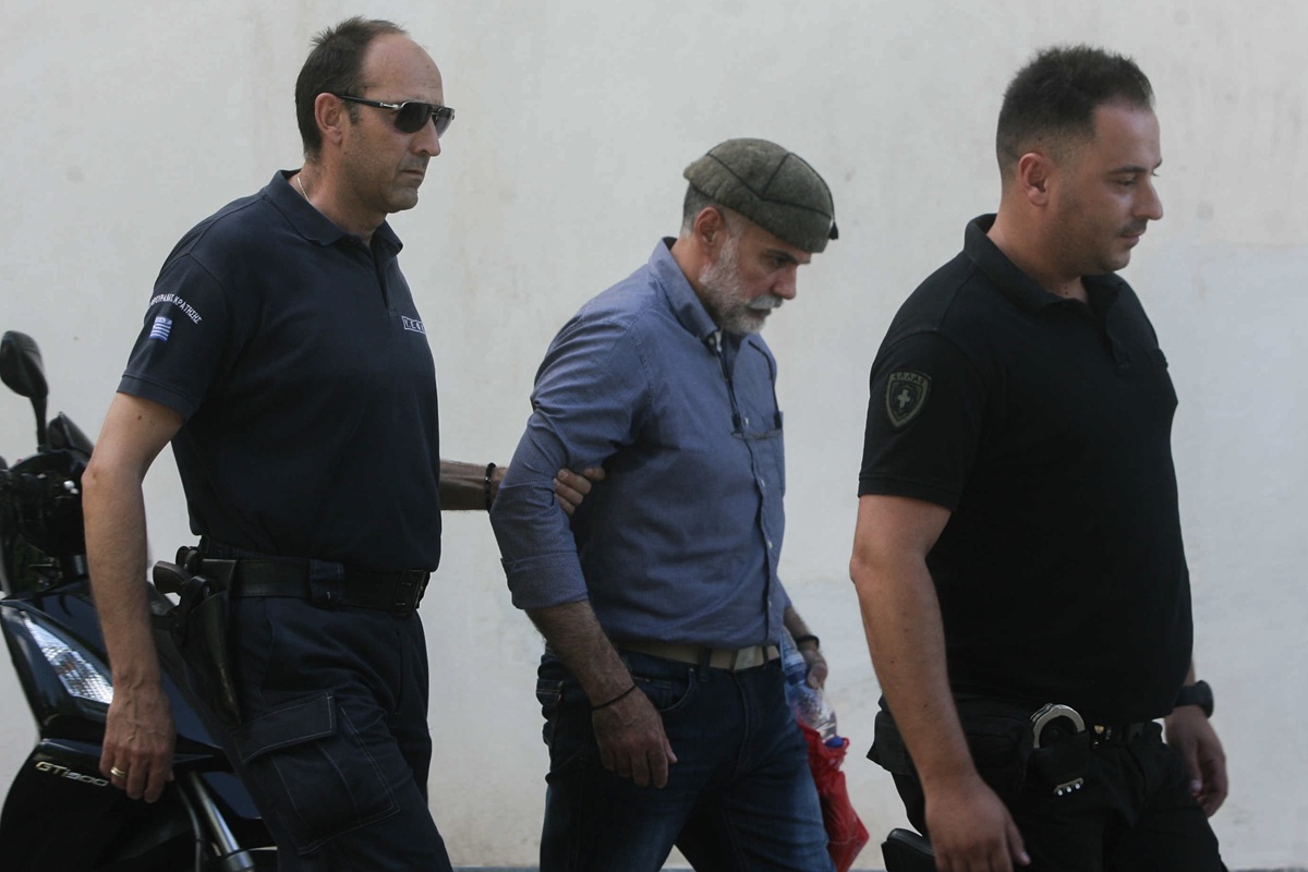 Ισόβια και επιστροφή στη φυλακή για τον Επαμεινώνδα Κορκονέα