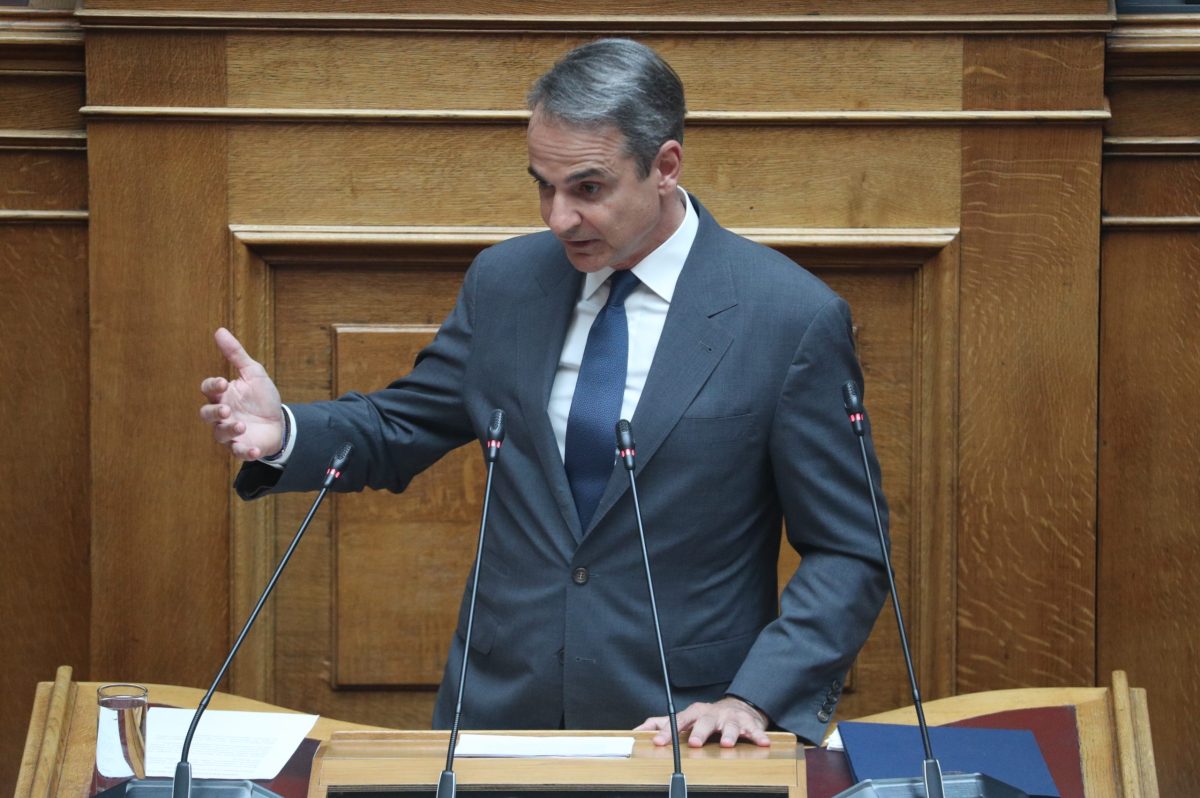 Μητσοτάκης για νέο ΚΟΚ: Δεν θα συνθηκολογήσουμε με το χάος – Το 40% των νεκρών στα τροχαία είναι με μηχανή – Το 25% δεν φορούσε ζώνη
