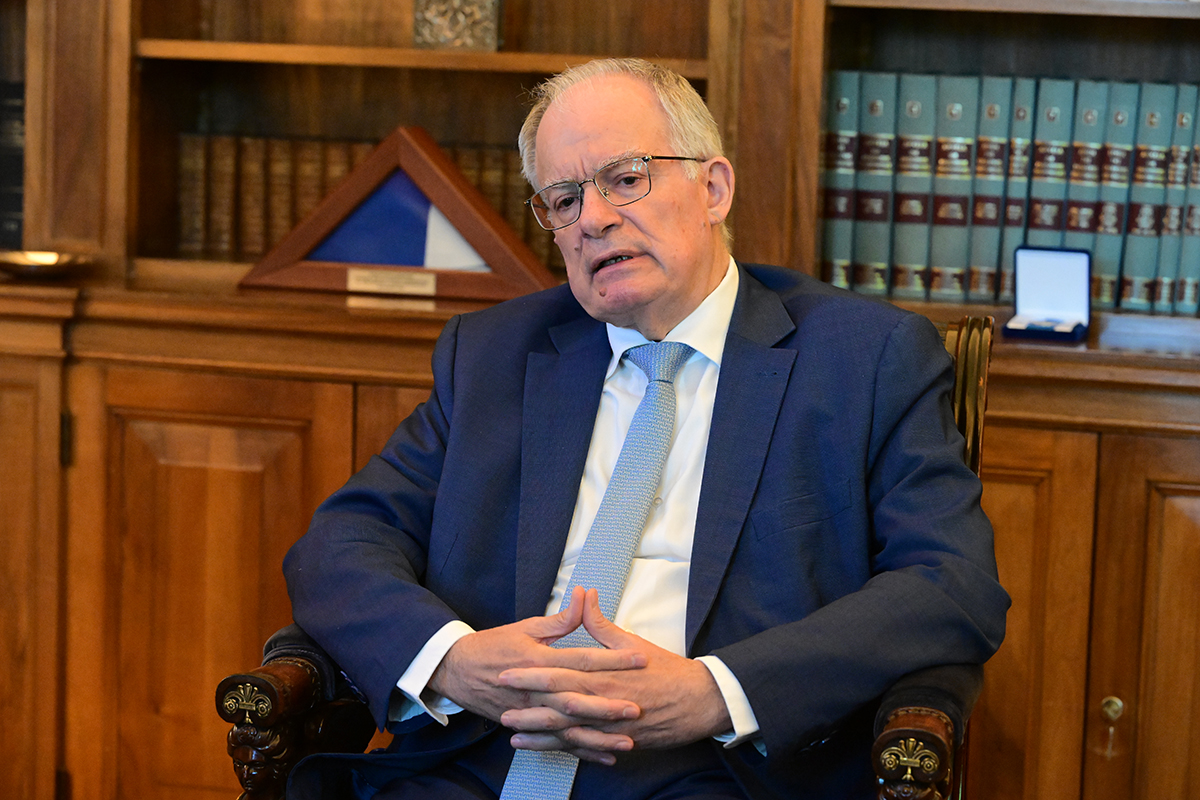 Απάντηση Τασούλα σε Τσίπρα: Απόρρητα τα πρακτικά συμβουλίου πολιτικών αρχηγών