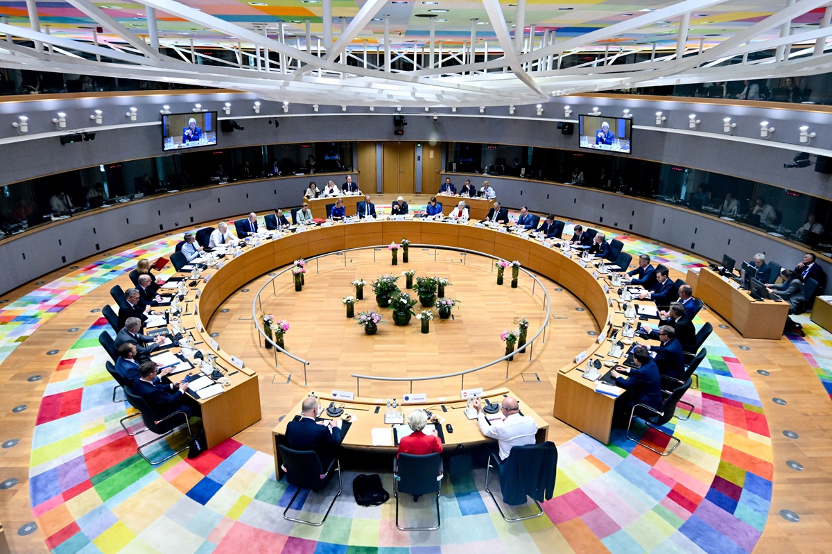 Στο τραπέζι η 18η δέσμη κυρώσεων της ΕΕ κατά της Ρωσίας – Βέτο από τη Σλοβακία για τον ενεργειακό εφοδιασμό