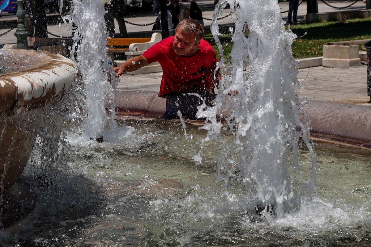 Έκτακτα μέτρα για τους εργαζόμενους λόγω καύσωνα – Πρόστιμο 2.000 ευρώ ανά άτομο σε εργοδότες που δεν θα συμμορφωθούν