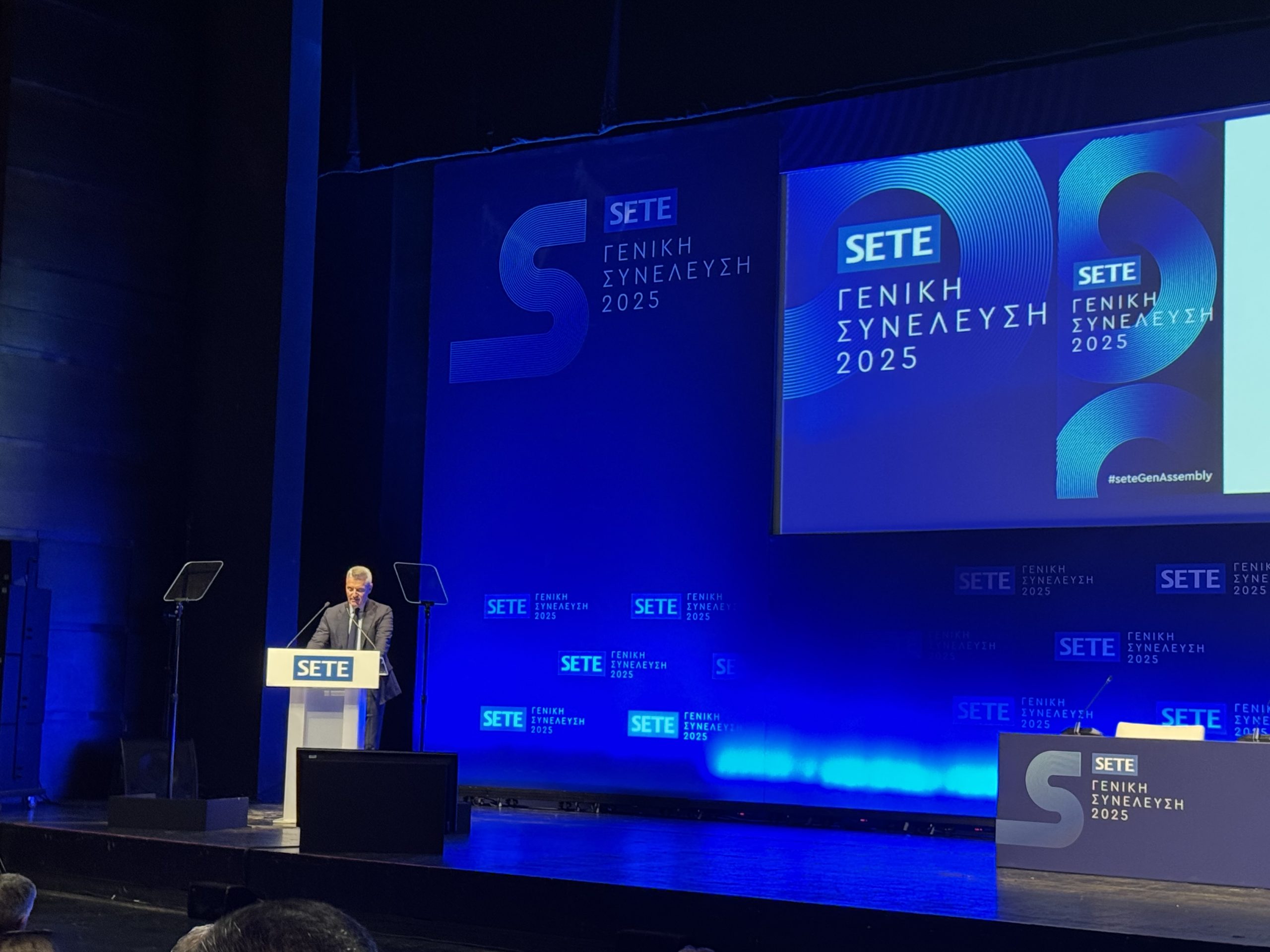 Γιάννης Παράσχης (ΣΕΤΕ): «Ο ελληνικός τουρισμός πρέπει να μάθει να μετασχηματίζεται»