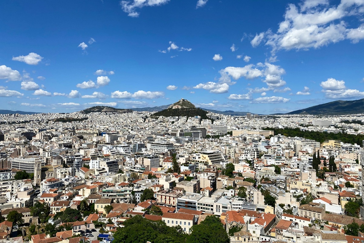Από το Διδυμότειχο ως την Αθηναϊκή Ριβιέρα: Πώς διαμορφώνεται ο νέος χάρτης επενδυτικών ευκαιριών στην αγορά κατοικίας