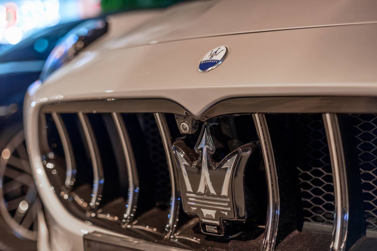Stellantis: Σενάρια πώλησης της Maserati – Στο τραπέζι η αποχώρηση από τον κόσμο της πολυτέλειας
