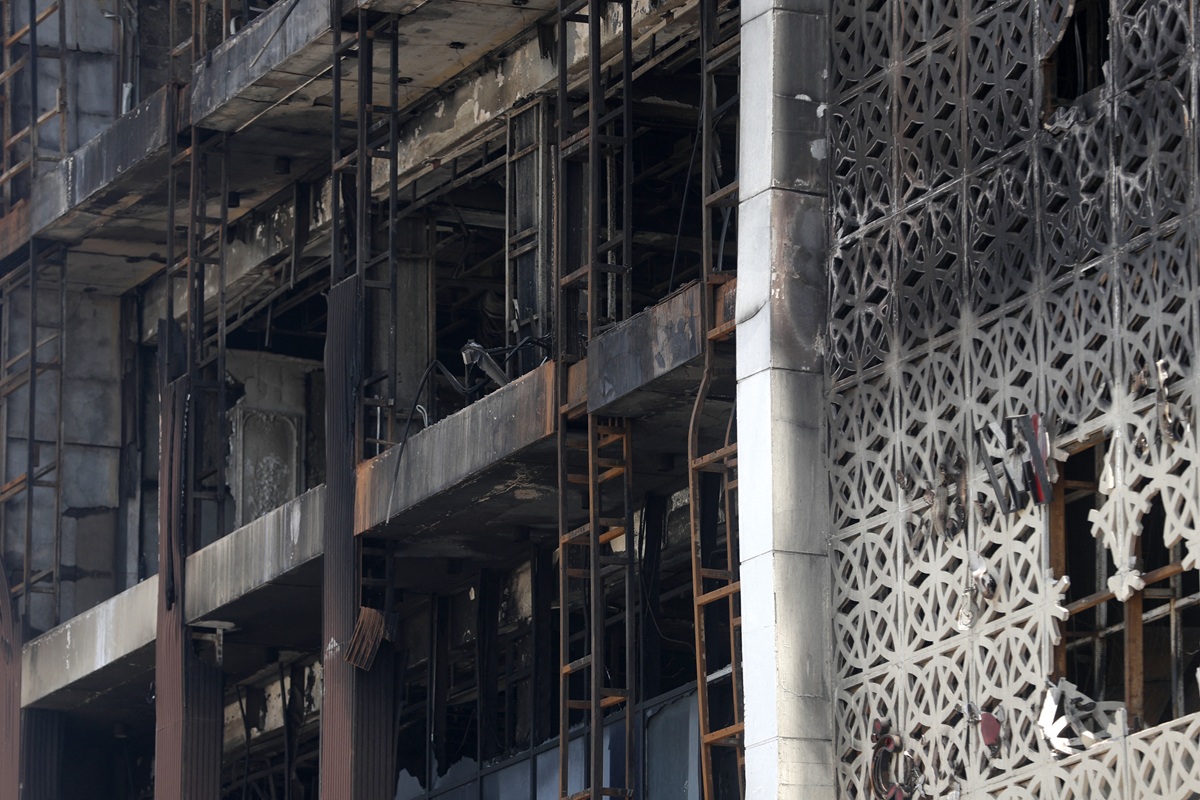 Ιράκ: Καταστροφική πυρκαγιά σε εμπορικό κέντρο – Δεκάδες νεκροί, τριήμερο εθνικό πένθος