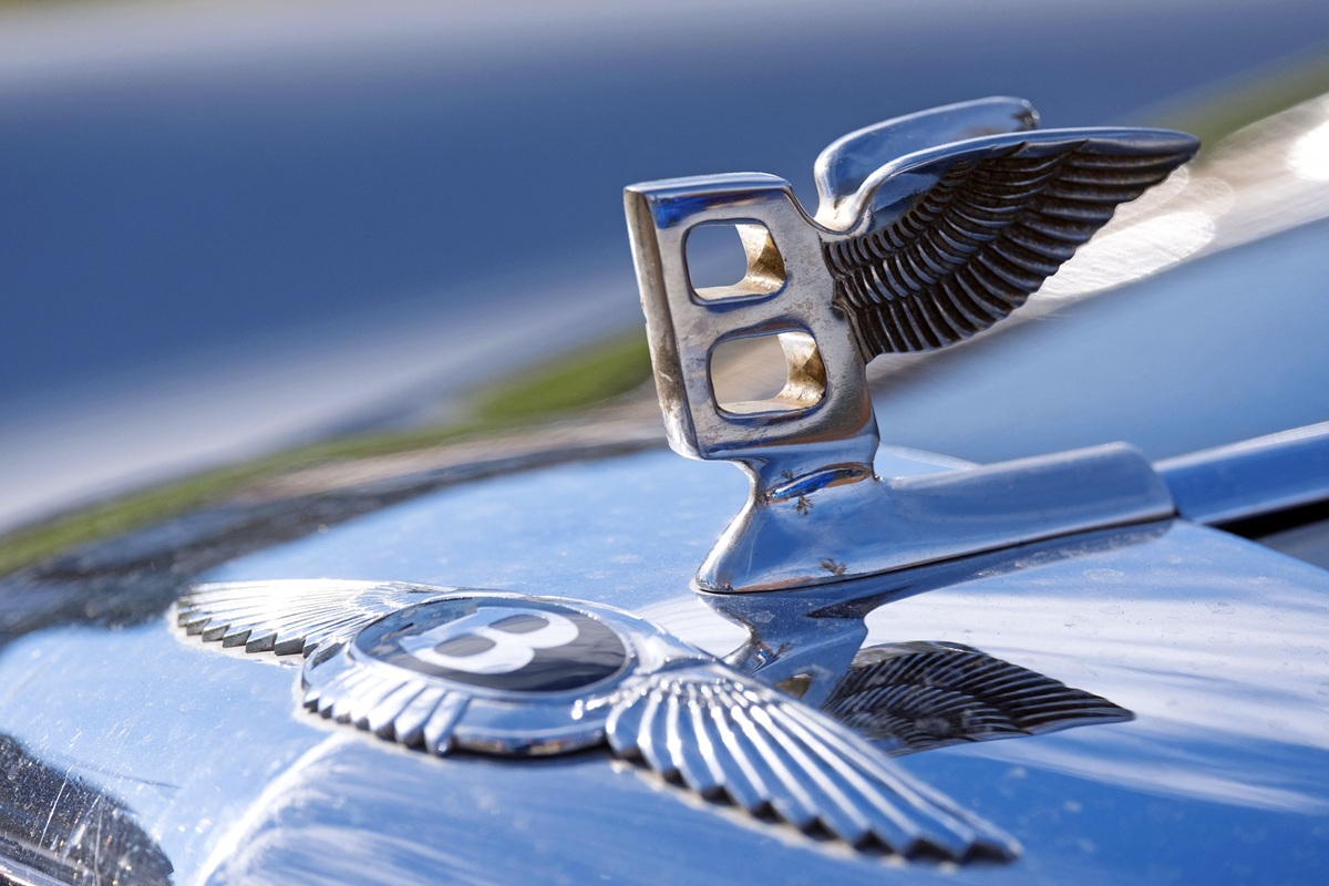 Ένα λογότυπο, 106 χρόνια ιστορίας: Η Bentley σχεδιάζει το μέλλον της πολυτέλειας