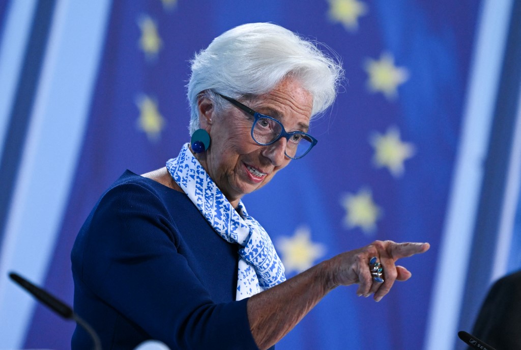 Deutsche Bank: «Γεράκι» η Λαγκάρντ – Το επόμενο βήμα της ΕΚΤ μπορεί να είναι αύξηση επιτοκίων