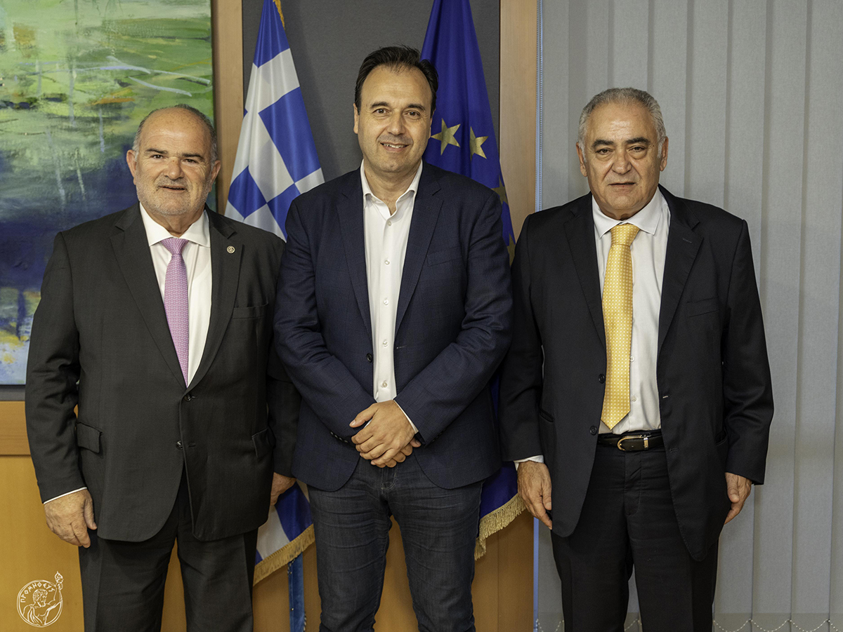 Ανασφάλιστα οχήματα και ψηφιακή υποστήριξη ΜμΕ στο επίκεντρο συνάντησης ΕΕΑ με τον Δημήτρη Παπαστεργίου