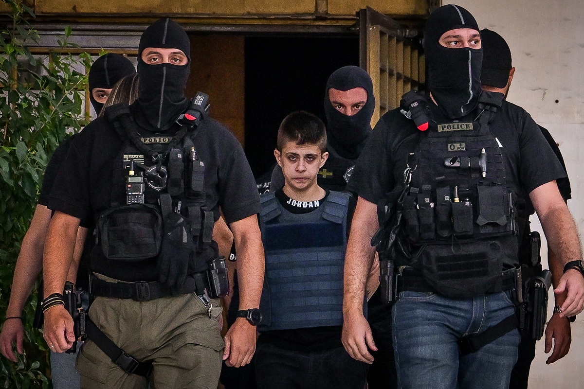 Υπό δρακόντεια μέτρα η απολογία της Μουρτζούκου στην Πάτρα