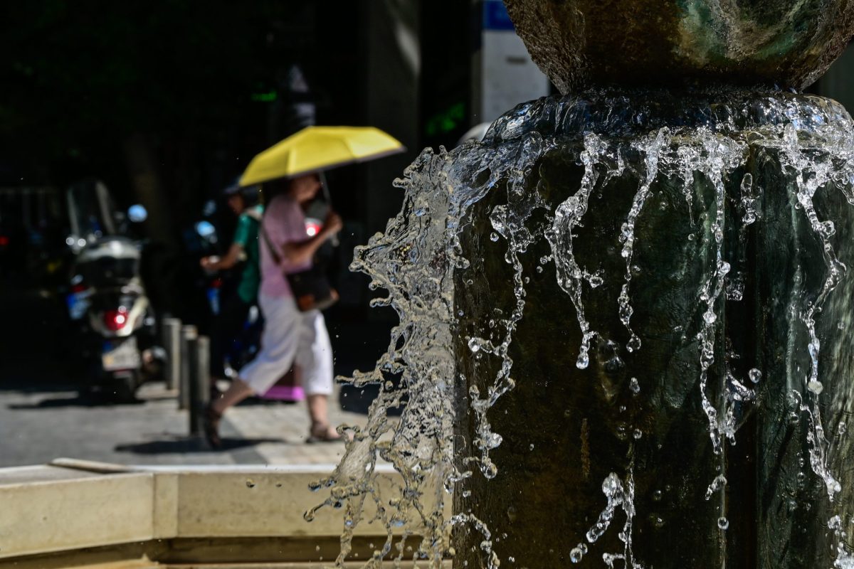 Καμίνι η χώρα – Κορυφώνεται ο καύσωνας – Μέχρι πότε θα διαρκέσει το ακραίο κύμα ζέστης