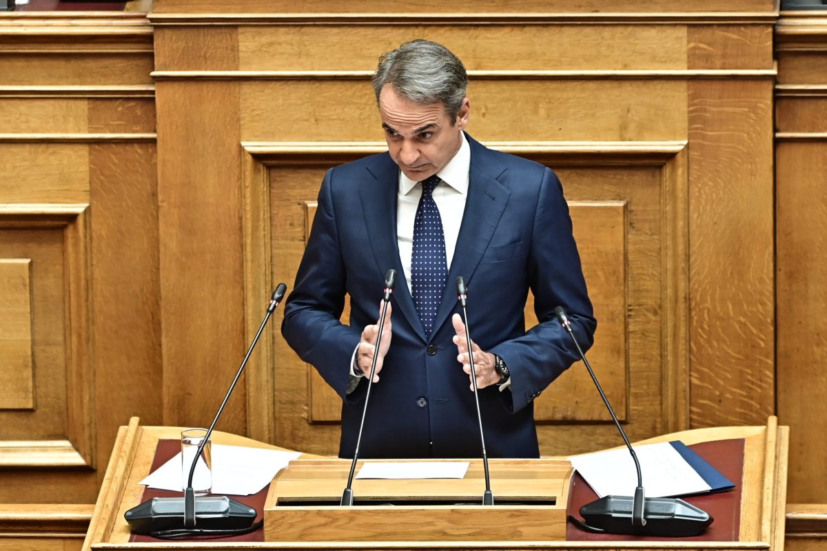 Μητσοτάκης σε Ανδρουλάκη: Παρουσιάζεστε ως κακέκτυπο του ΠΑΣΟΚ του ’80 χωρίς όμως το χάρισμα του Ανδρέα Παπανδρέου