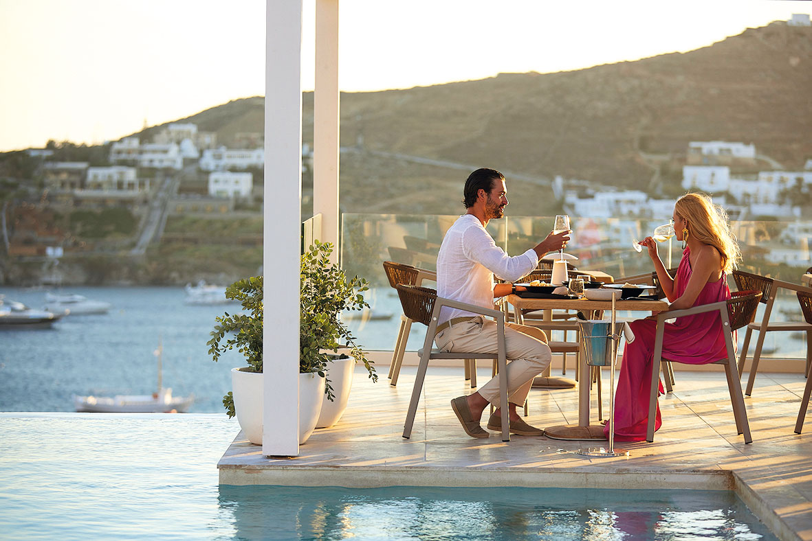 Louis Hotels: Mykonos Theoxenia & Once in Mykonos – Μία 5* εμπειρία με κυκλαδίτικη αύρα